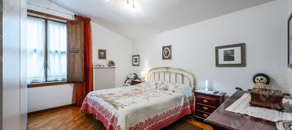 5 bedrooms Apartment in Modena, Italy No. 372359 24