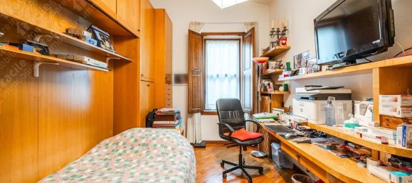 5 bedrooms Apartment in Modena, Italy No. 372359 21