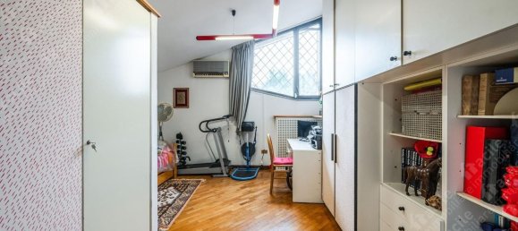 5 bedrooms Apartment in Modena, Italy No. 372359 41