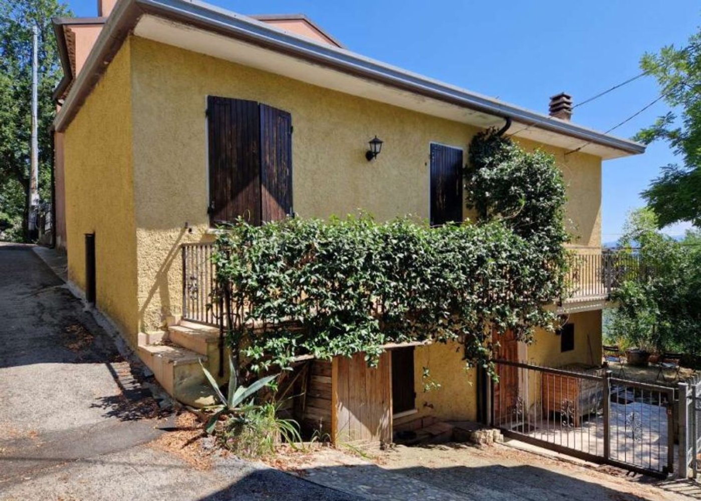 4 rooms House in Borghi, Italy No. 230858