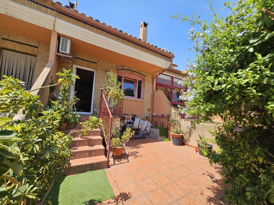 4 bedrooms Townhouse in Torre de la Horadada, Spain No. 222465