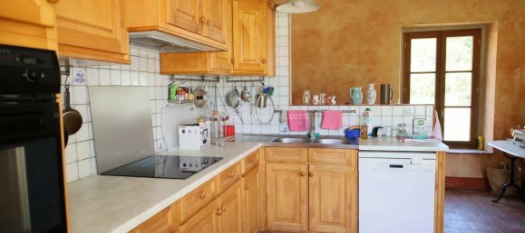 4 bedrooms House in La Chartre-sur-le-Loir, France No. 277983 4