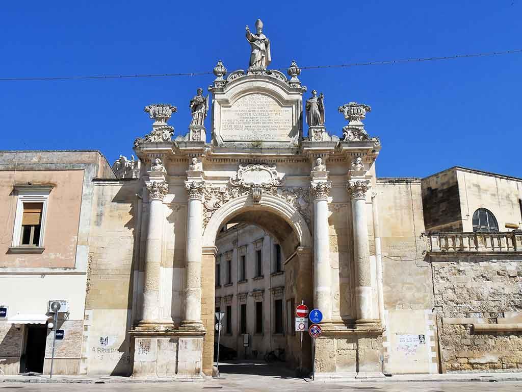 3 bedrooms Apartment in Lecce, Italy No. 381924