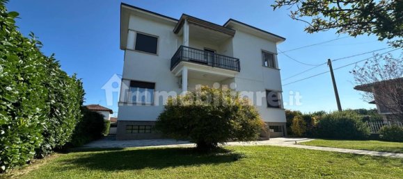 4 bedrooms Villa in Oleggio, Italy No. 265001 40