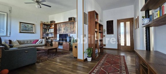4 bedrooms Villa in Oleggio, Italy No. 265001 2