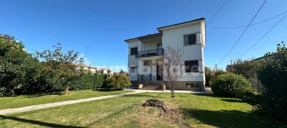 4 bedrooms Villa in Oleggio, Italy No. 265001 39