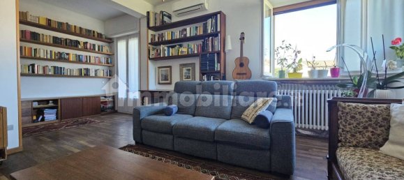 4 bedrooms Villa in Oleggio, Italy No. 265001 7