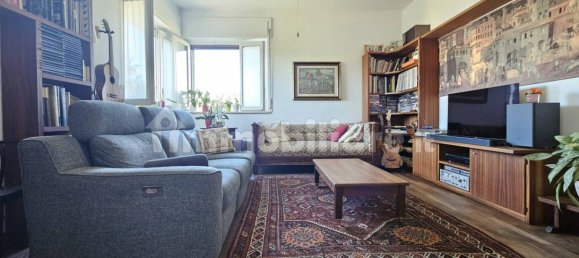 4 bedrooms Villa in Oleggio, Italy No. 265001 3