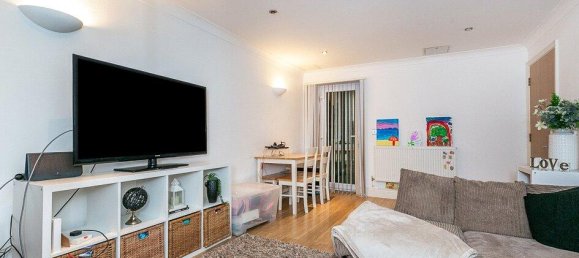 Apartamento T2 em Caterham, United Kingdom N.º 12244 12