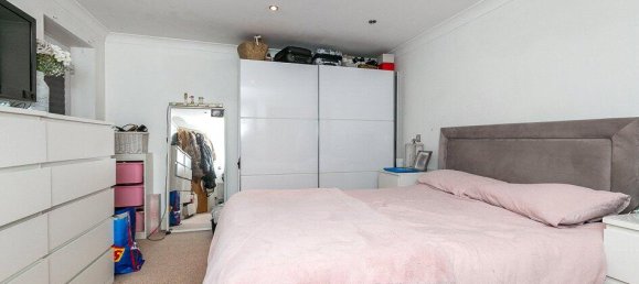 Apartamento T2 em Caterham, United Kingdom N.º 12244 6