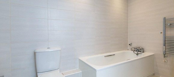 Apartamento T2 em Caterham, United Kingdom N.º 12244 7