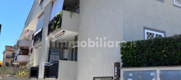 1 bedroom Apartment in Rome, Italy No. 273959 10