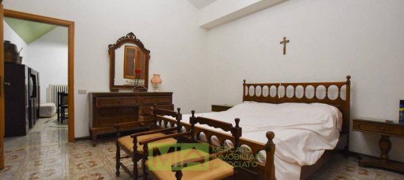 4 bedrooms Villa in Force, Italy No. 298014 37