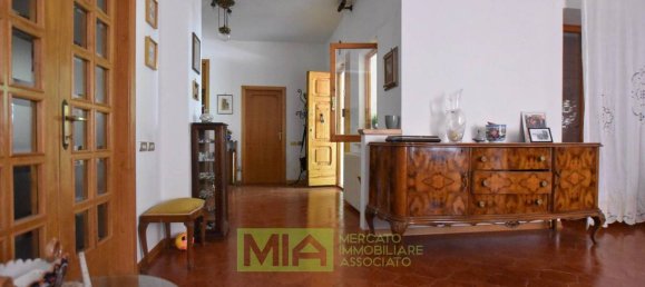 4 bedrooms Villa in Force, Italy No. 298014 17