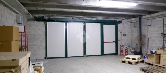 Oficina en Concorezzo, Italy 275 m² No. 80092 20
