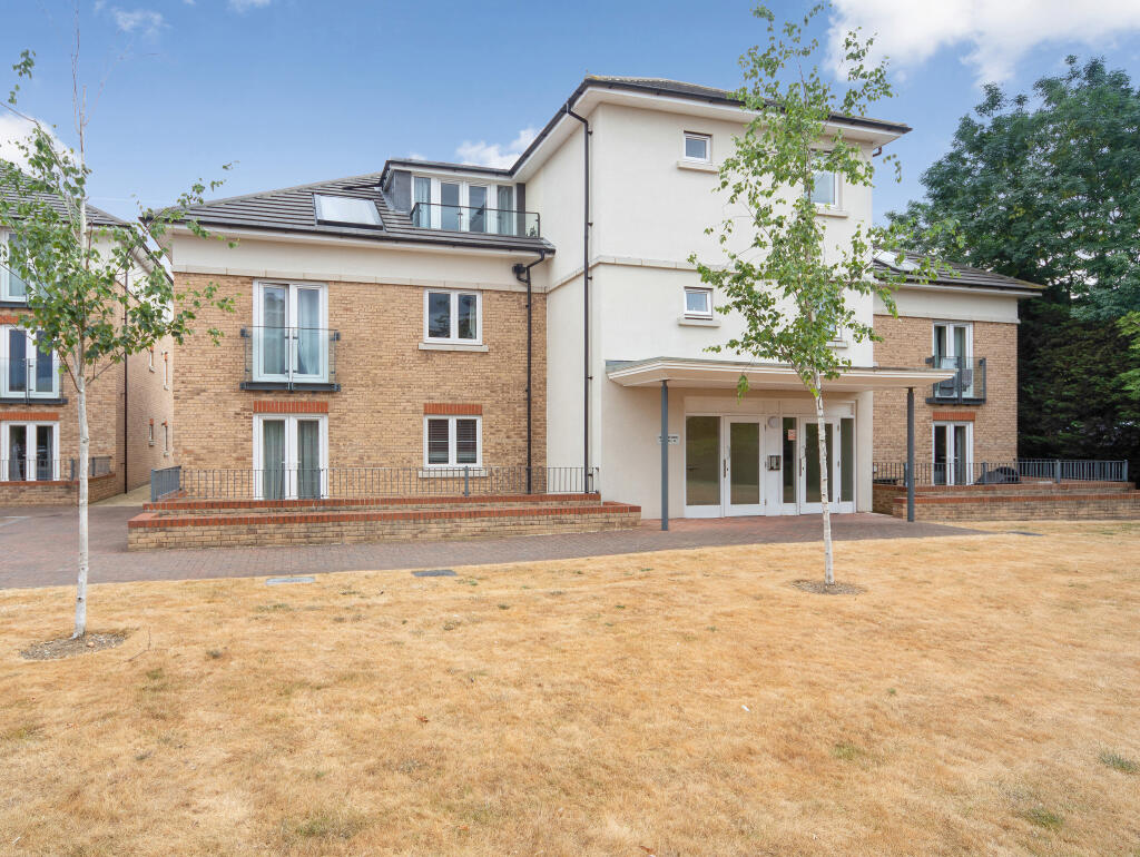 2 غرف نوم شقة في Shepperton, United Kingdom رقم 10769