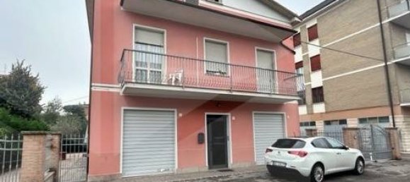 7-Zimmer Villa in Modena, Italy, Nr. 28660 2