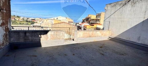 Дом с 10 комнатами в Мелилли, Италия № 72198 19