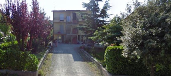 4 bedrooms Apartment in Collazzone, Italy No. 370796 8