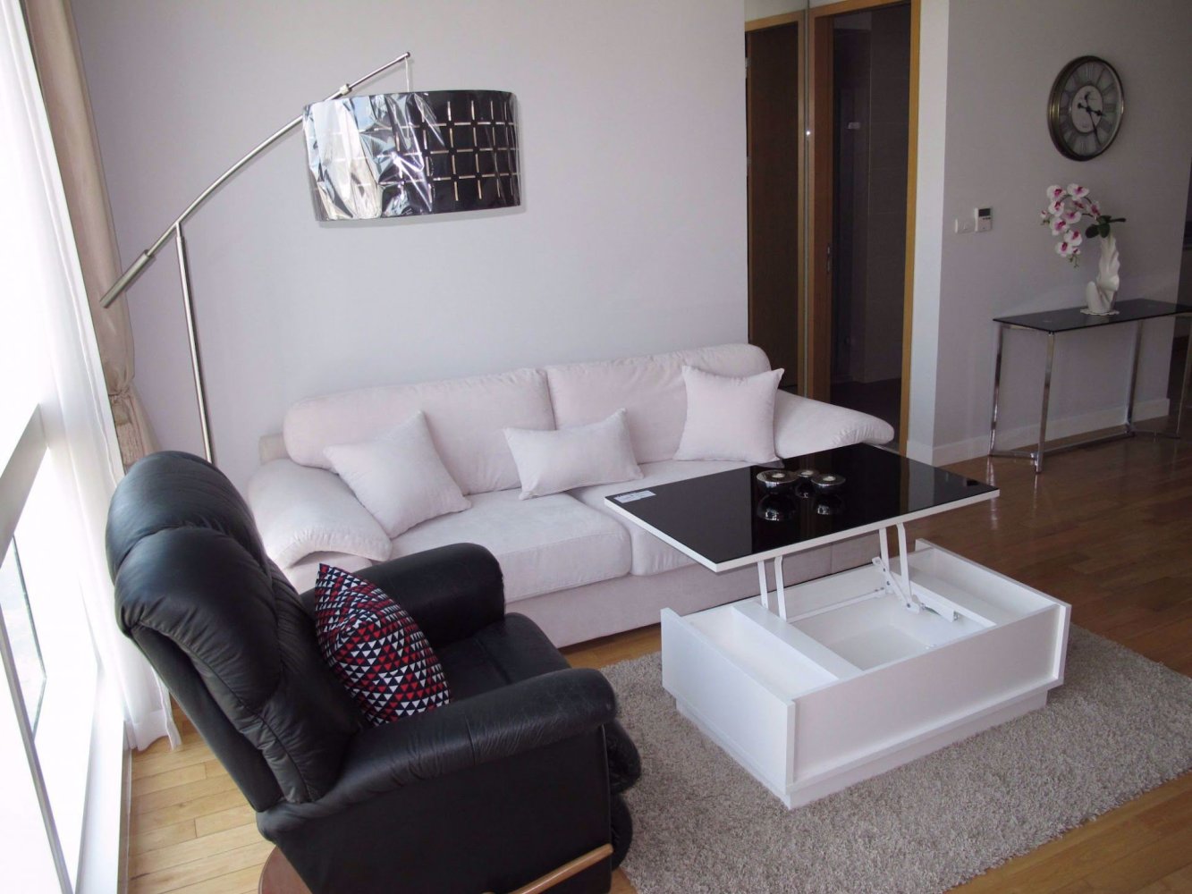 Кондоминиум  с 2 спальнями в Millennium Residence, Бангкок, Таиланд № 29665