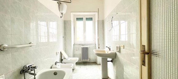 6 rooms Apartment in Viterbo, Italy No. 237760 29