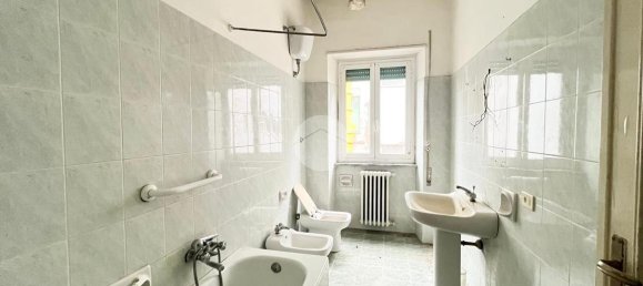 6 rooms Apartment in Viterbo, Italy No. 237760 28