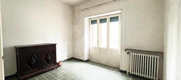 6 rooms Apartment in Viterbo, Italy No. 237760 25