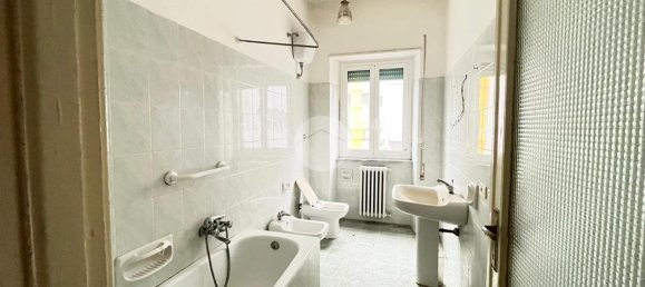 6 rooms Apartment in Viterbo, Italy No. 237760 30