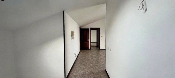 2 Schlafzimmer Wohnung in Bastiglia, Italy, Nr. 327792 4