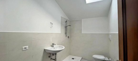 2 Schlafzimmer Wohnung in Bastiglia, Italy, Nr. 327792 5