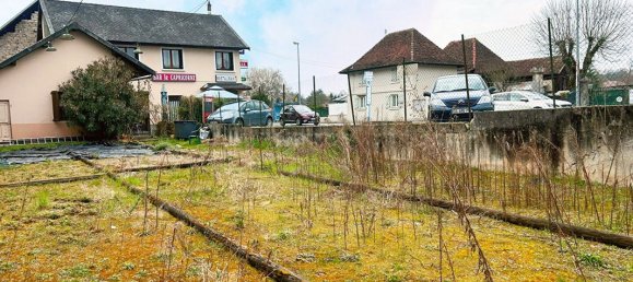 3 bedrooms House in Le Pont-de-Beauvoisin, France No. 270211 3