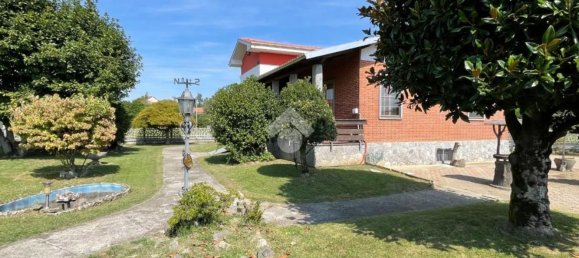 4 bedrooms Villa in Saluggia, Italy No. 360040 7