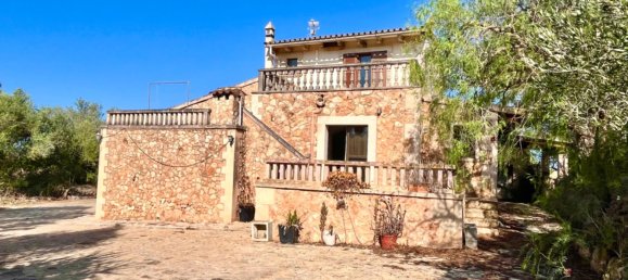 4 bedrooms House in Campos, Spain No. 188902 2