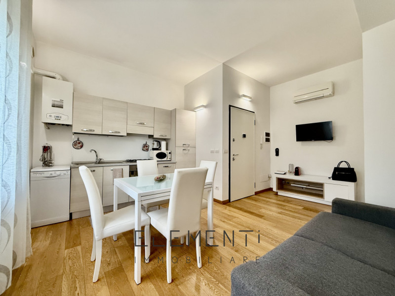 Studio in Verona, Italy No. 328041