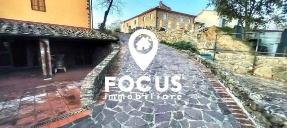 12 rooms House in Vinci, Italy No. 67152 2
