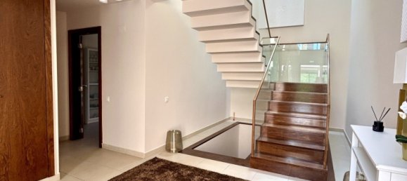 Casa de 4 dormitorios en Guia, Portugal No. 25665 13