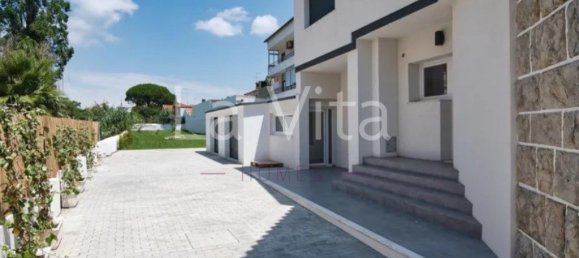 4 bedrooms House in Cascais, Portugal No. 171549 3