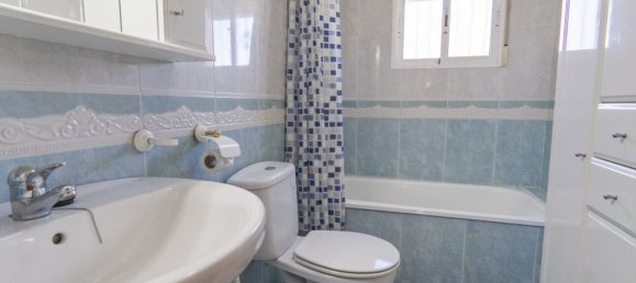 Casa de 4 dormitorios en Alicante, Spain No. 188714 10