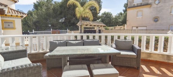 Casa de 4 dormitorios en Alicante, Spain No. 188714 3