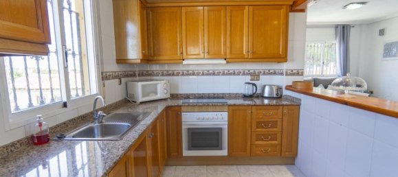 Casa de 4 dormitorios en Alicante, Spain No. 188714 7