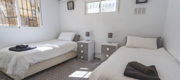 Casa de 4 dormitorios en Alicante, Spain No. 188714 16