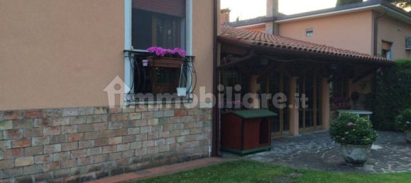 5 bedrooms Villa in Venice, Italy No. 225987 8