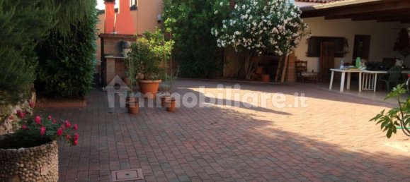 5 bedrooms Villa in Venice, Italy No. 225987 10