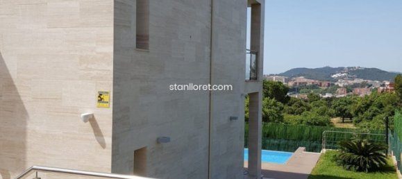 4 غرف نوم فيلا في Lloret de Mar, Spain رقم 14835 3