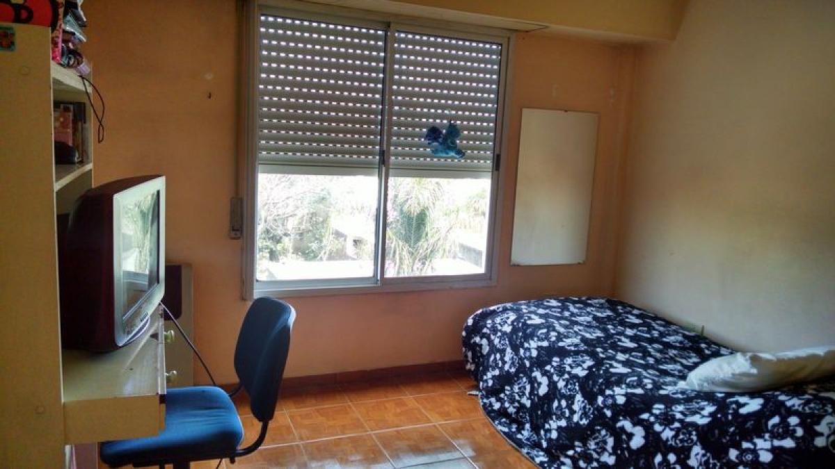 Studio in Bermudez, Argentina No. 7078