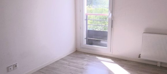 2 bedrooms Apartment in Orleans, France No. 75106 28