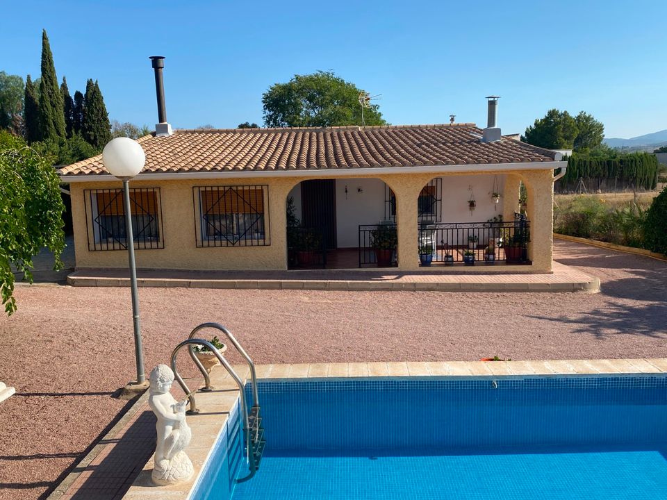 Дом с 5 спальнями в Сакс, Испания № 176473