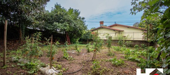 10 bedrooms House in Calvagese della Riviera, Italy No. 296805 9