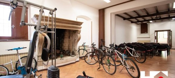 10 bedrooms House in Calvagese della Riviera, Italy No. 296805 13