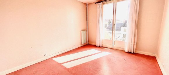 Apartamento de 2 dormitorios en Tours, France No. 227583 2